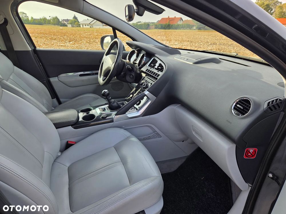 Peugeot 3008 1.6 Premium+ - 22