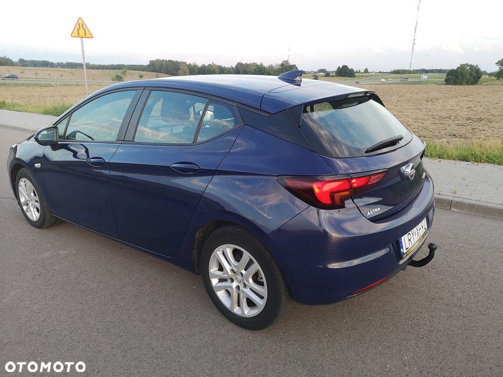 Opel Astra 1.6 CDTI Essentia S&S - 22
