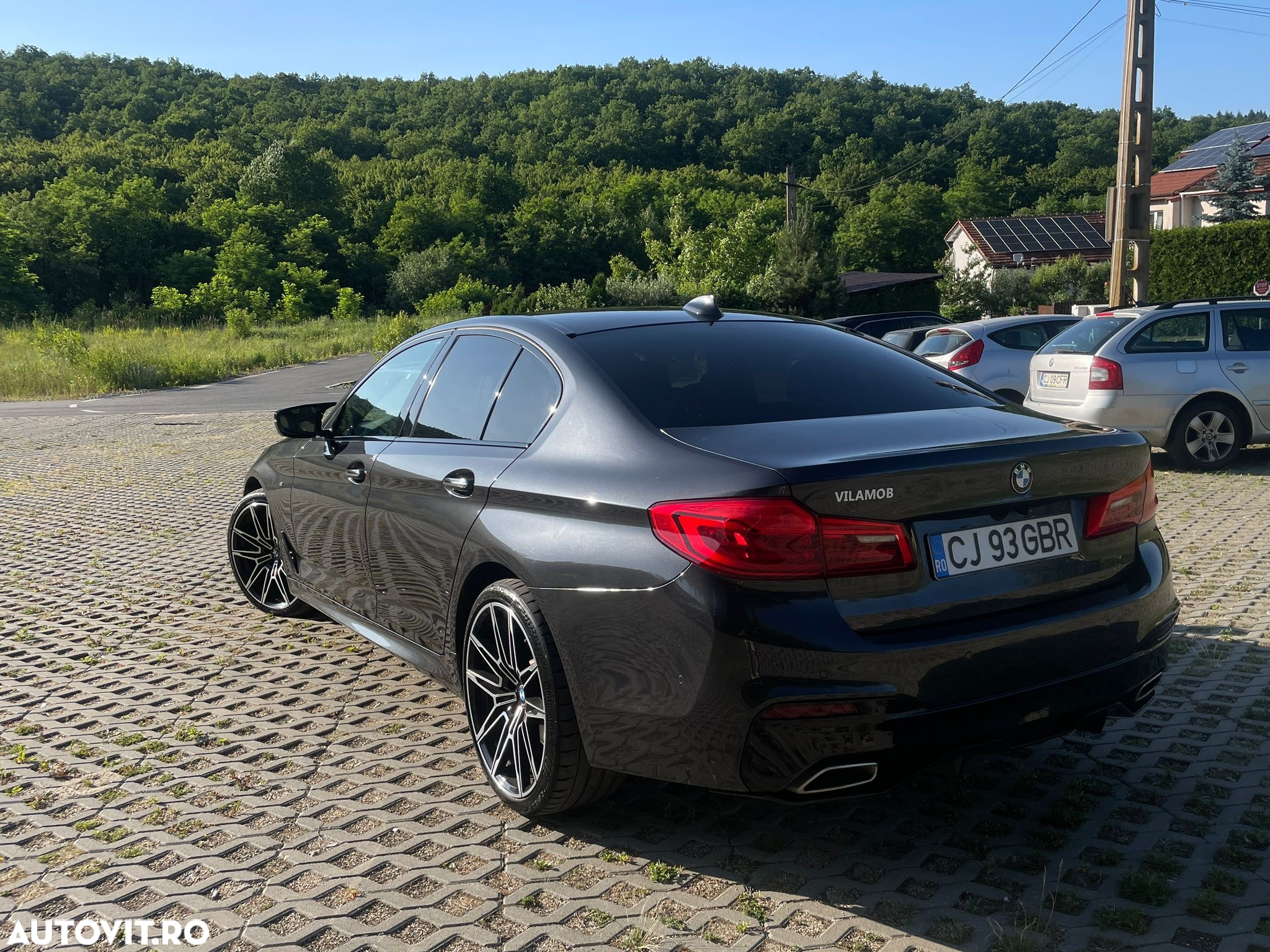 BMW Seria 5 530d xDrive AT - 4