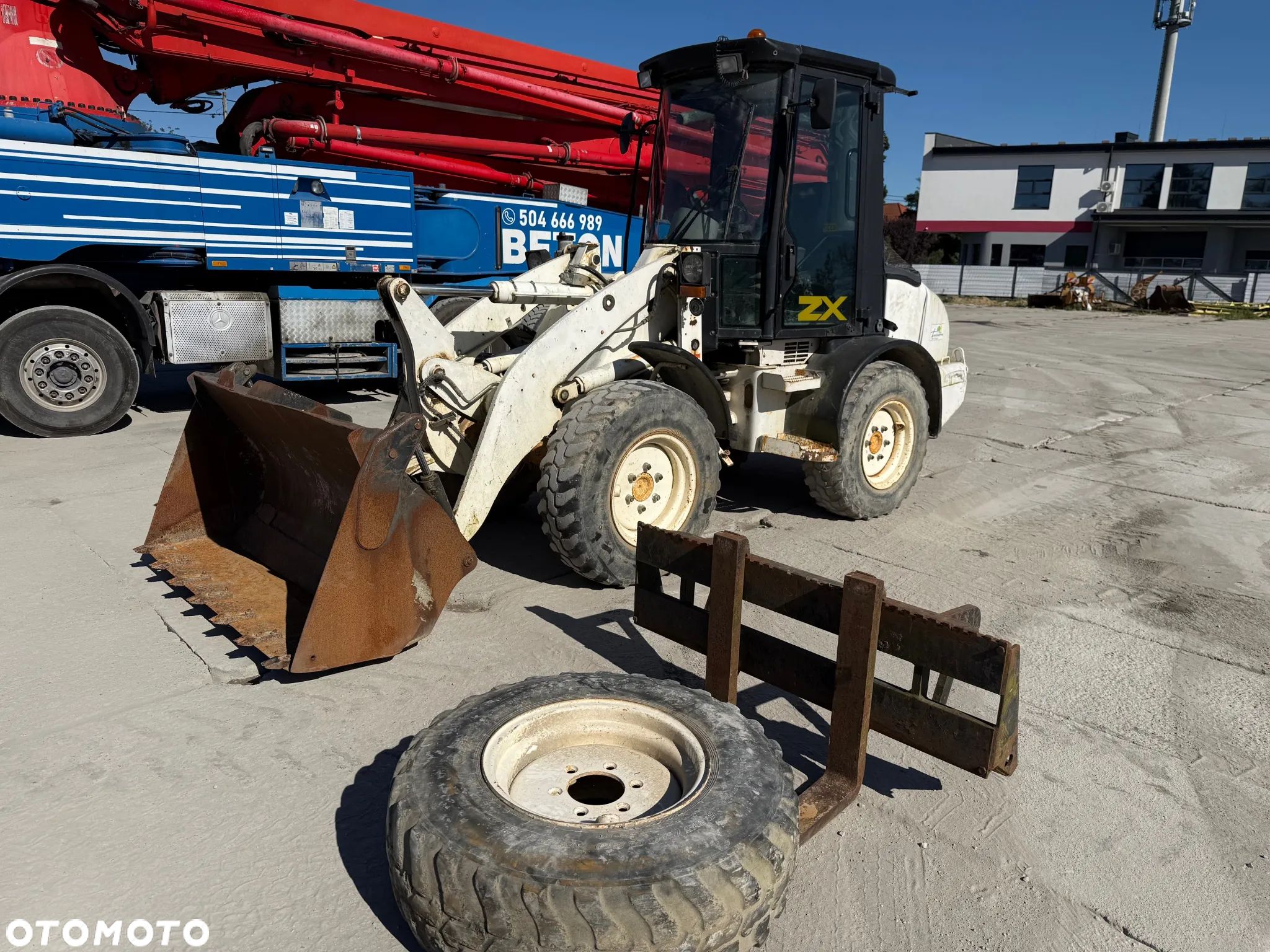 JCB 407 ZX Łyżka / Widły /Szczęka - 1