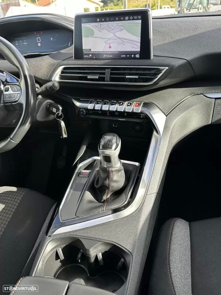 Peugeot 5008 1.2 PureTech Allure Pack - 53