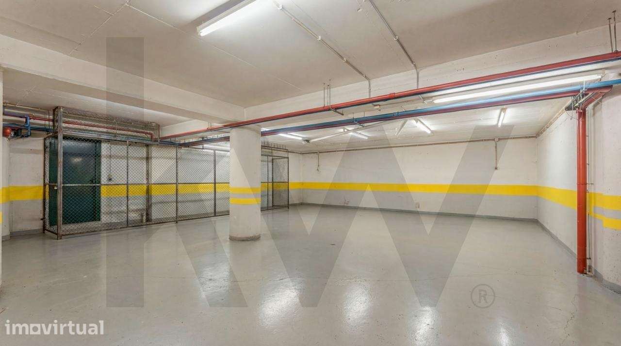 Garagem à venda em rua de São João s/n, Funchal - Grande imagem: 2/15