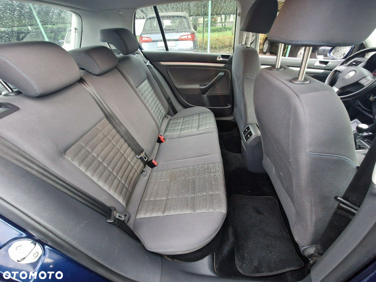 Volkswagen Golf - 17