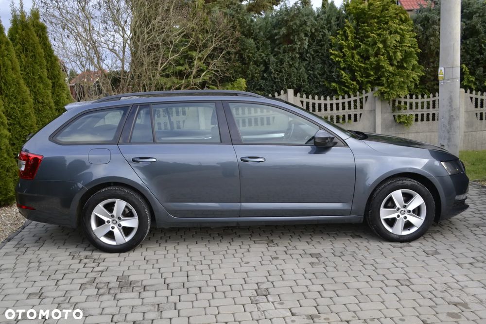 Skoda Octavia 1.6 TDI Ambition - 10