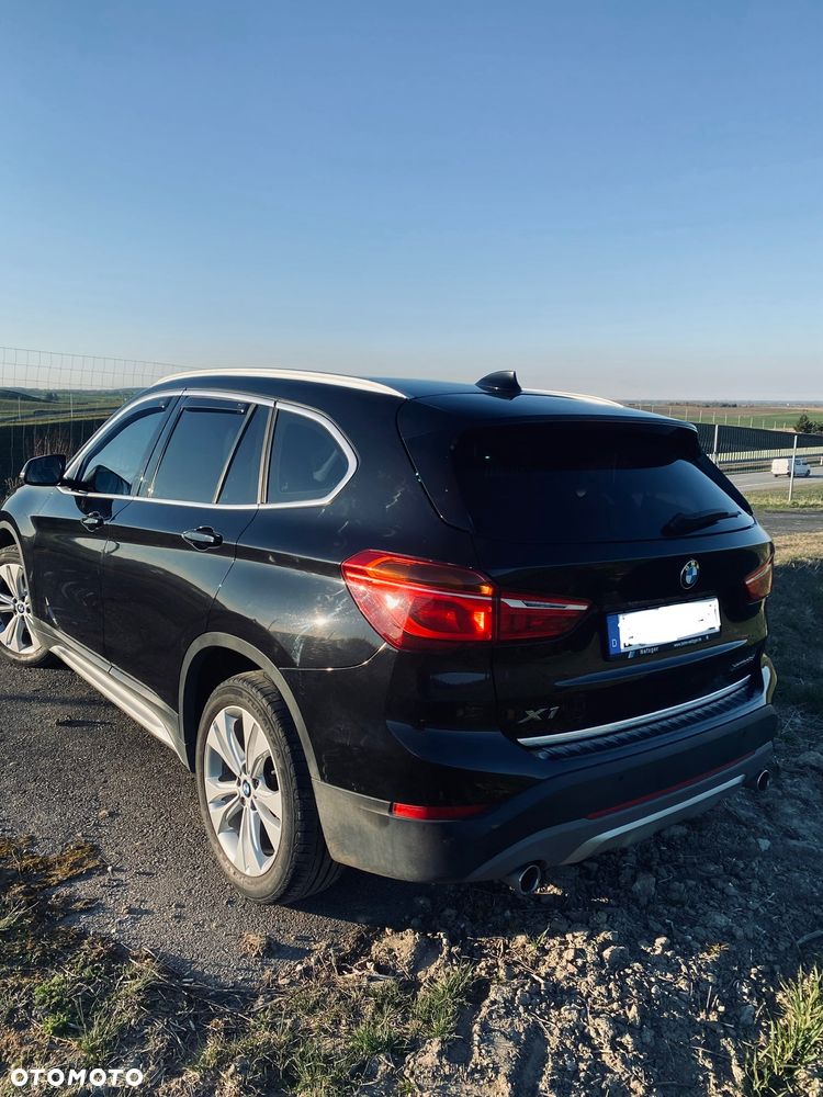 BMW X1 xDrive18d - 8