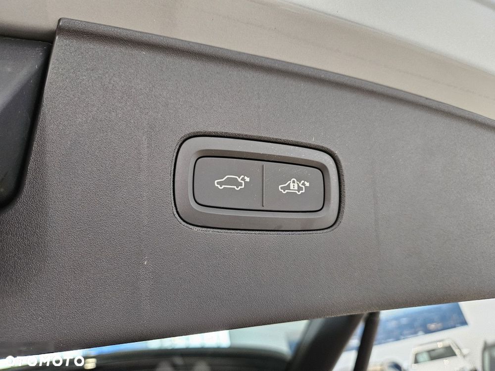 Volvo EX90 - 23