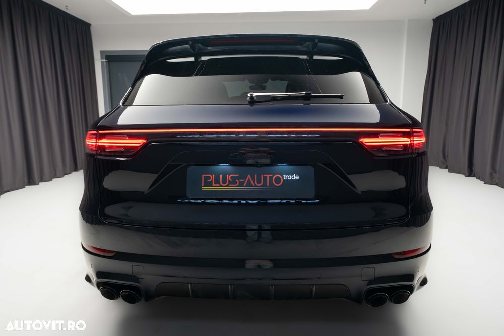 Porsche Cayenne E-Hybrid Tiptronic S Platinum Edition - 5