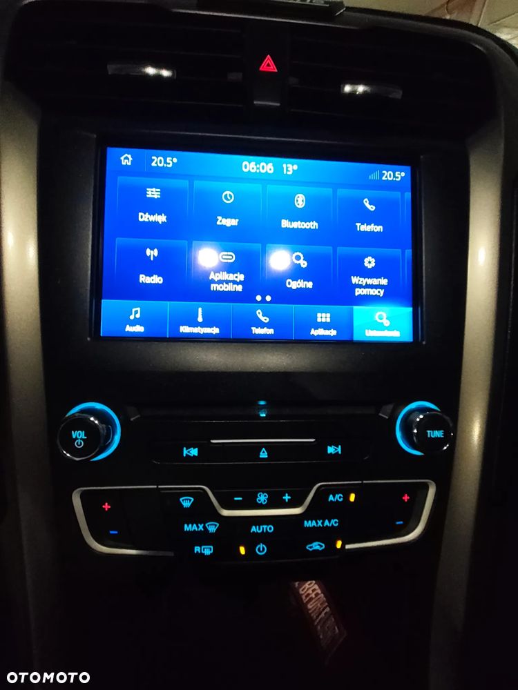 Ford Fusion - 10