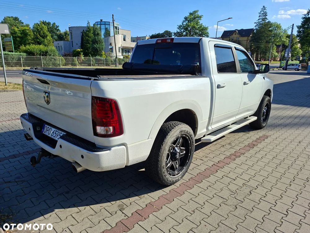 Dodge RAM 5.7 4x4 - 3
