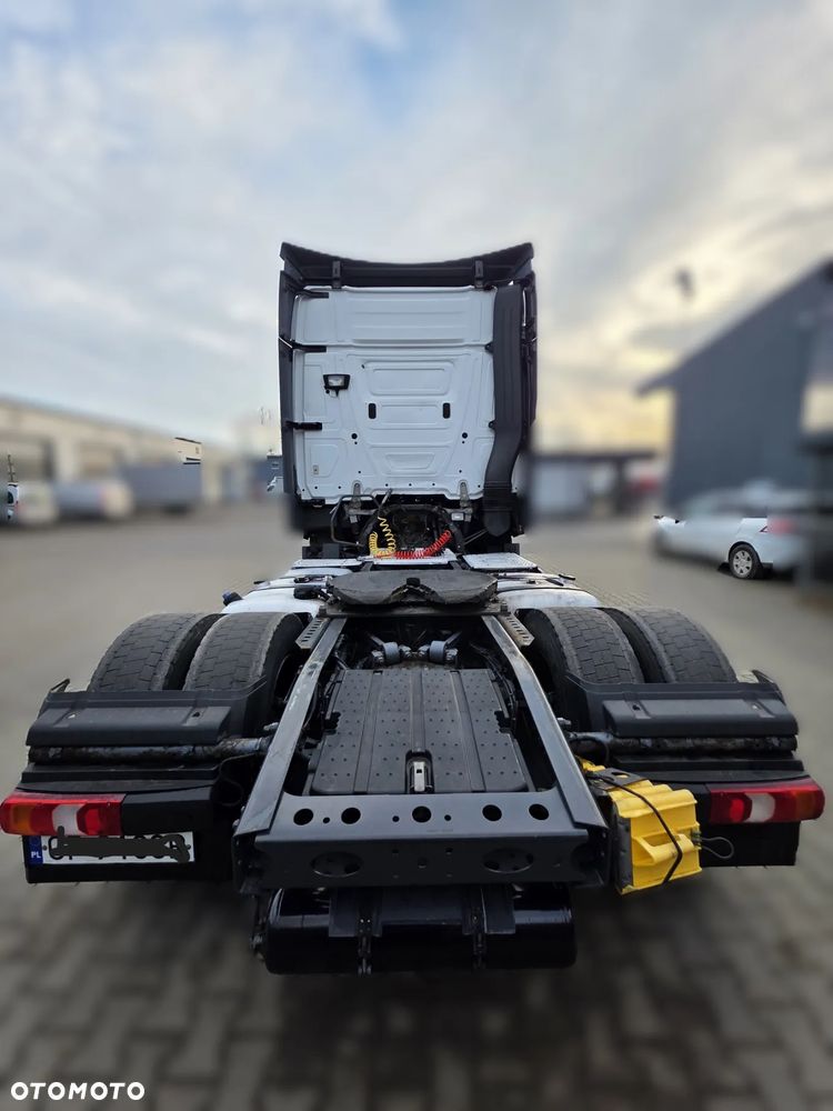 Mercedes-Benz Actros MEGA Low deck 1845 - 2