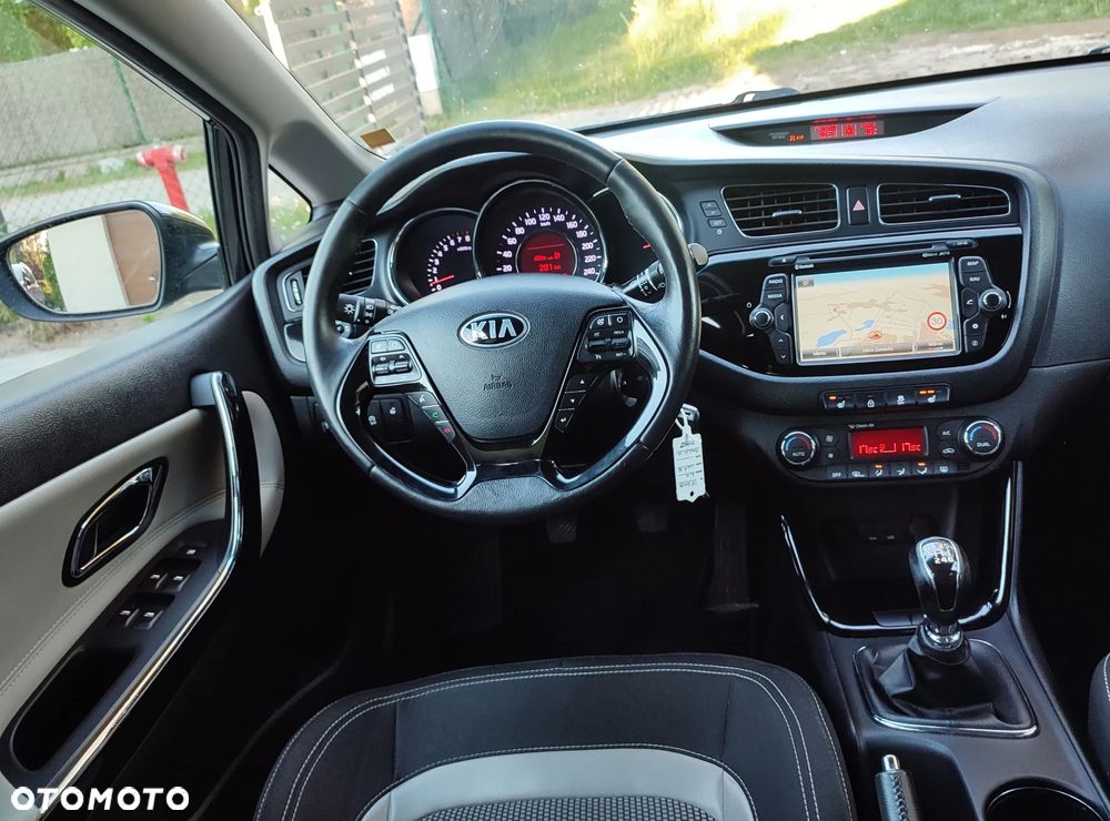 Kia Ceed 1.6 GDI L Business Line - 7