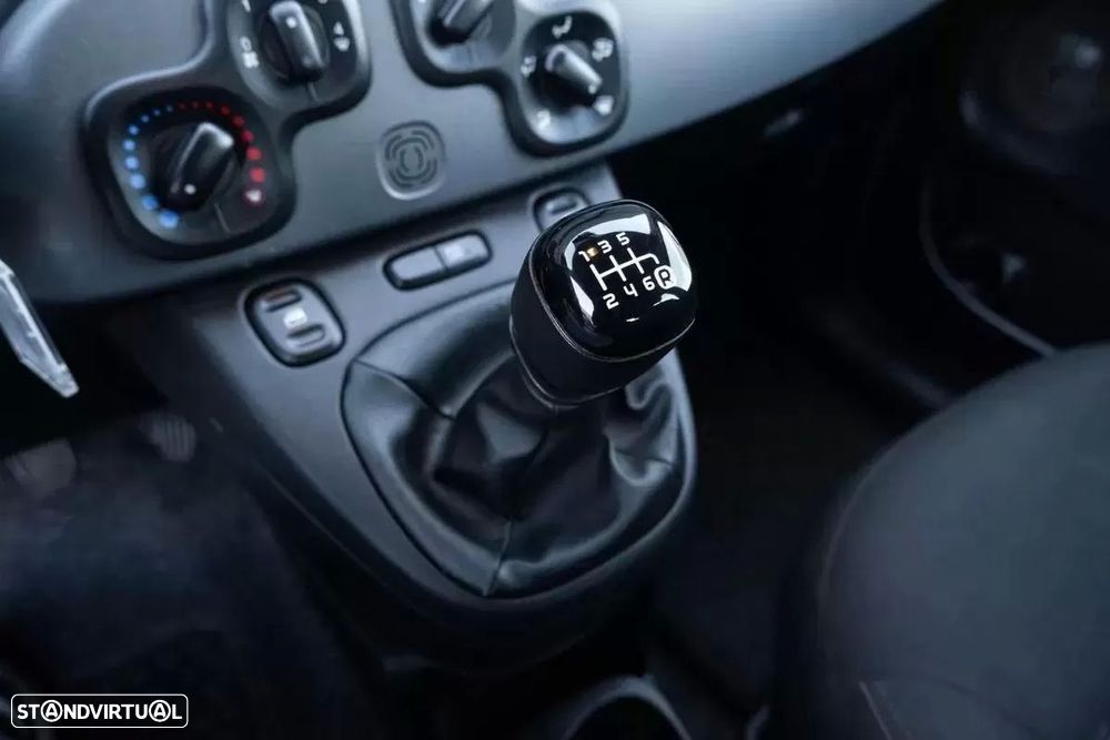 Fiat Panda 1.0 Hybrid Cross - 16