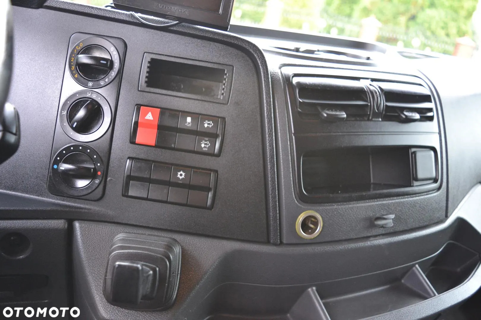 Mercedes-Benz Atego 1530 Firana Firanka dwustronna Winda 1500 kg Zsuwany dach - 8