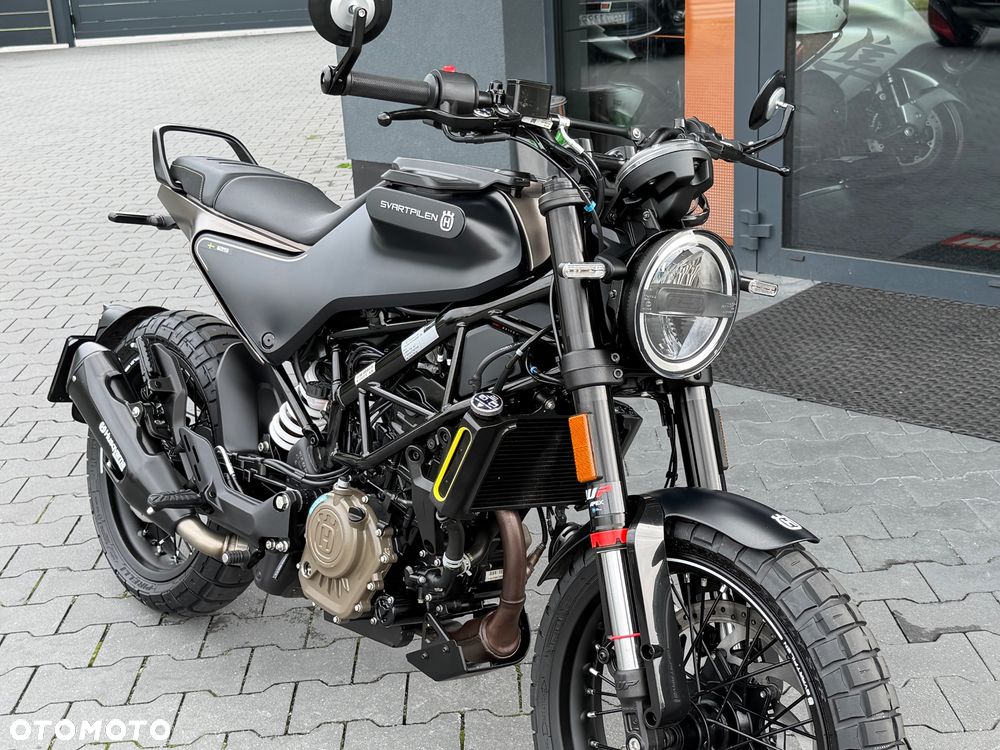 Husqvarna Svartpilen - 22
