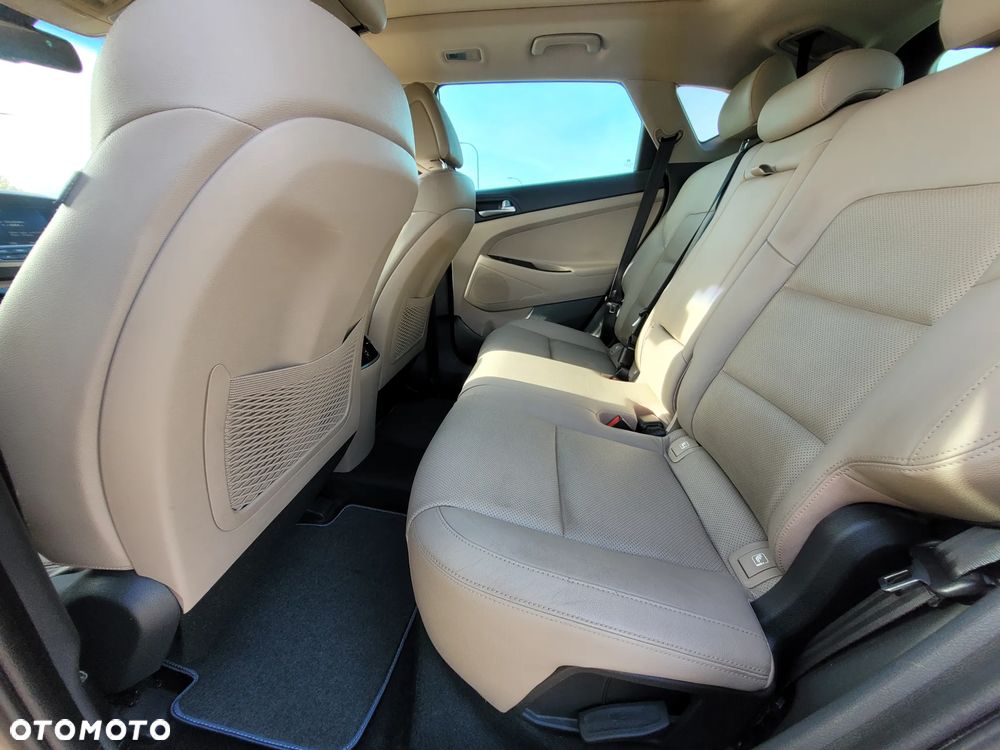 Hyundai Tucson 2.0 CRDI BlueDrive GO Plus 2WD - 10