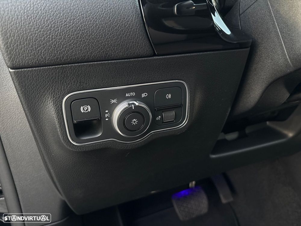 Mercedes-Benz EQA 250+ Electric Art - 17