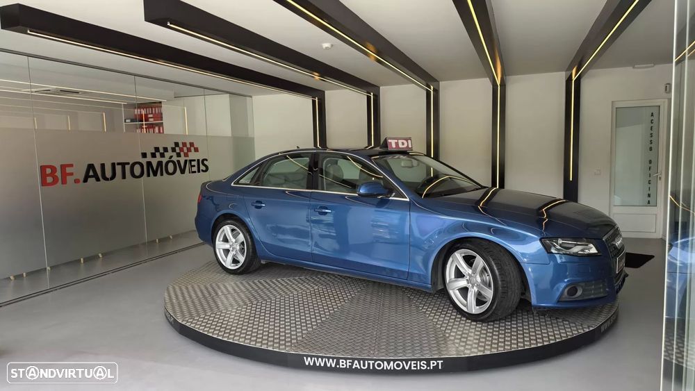 Audi A4 2.0 TDI multitronic - 10