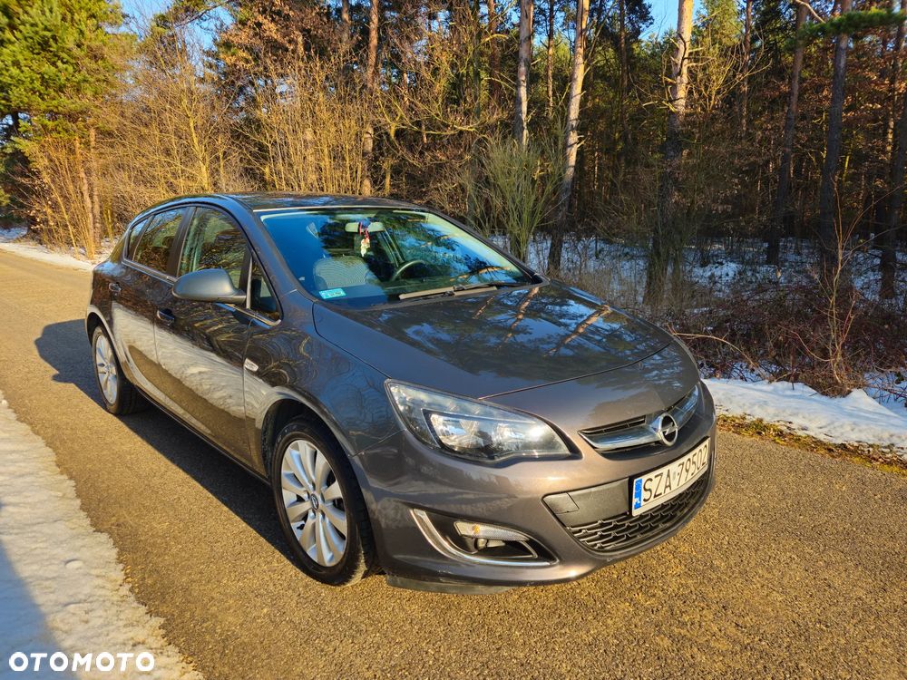 Opel Astra 1.7 CDTI Executive - 2