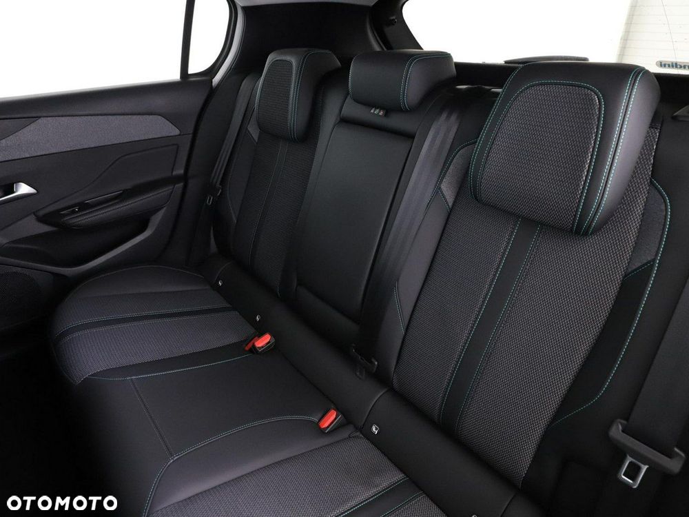 Peugeot 308 1.6 Hybrid PHEV Allure Pack EAT8 - 18