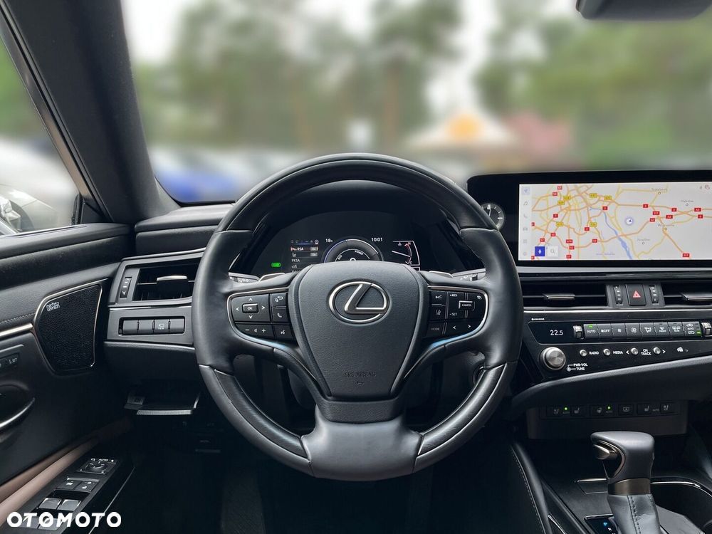 Lexus ES 300h Prestige - 7