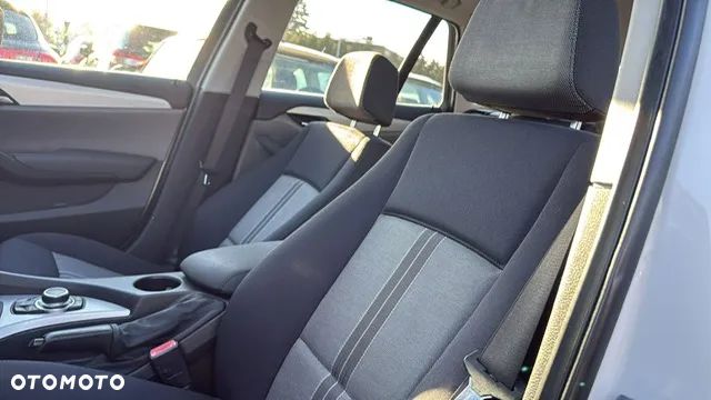 BMW X1 xDrive18d Sport Line - 31