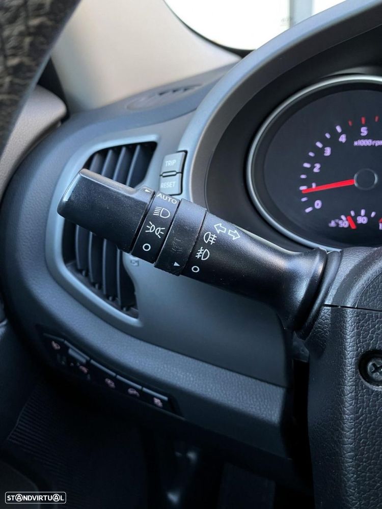 Kia Sportage 1.7 CRDI ISG Prime - 14