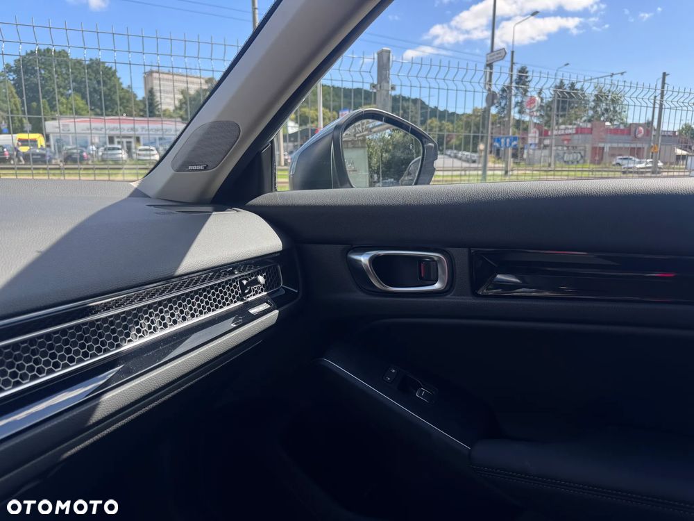 Honda Civic 2.0 i-MMD Advance CVT - 16
