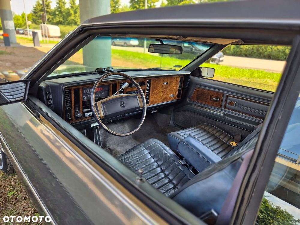 Buick Riviera - 20