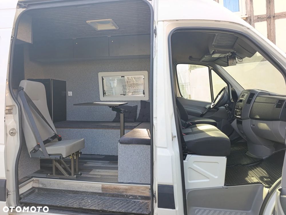 Volkswagen Crafter kamper kampervan camper kamperwan - 17