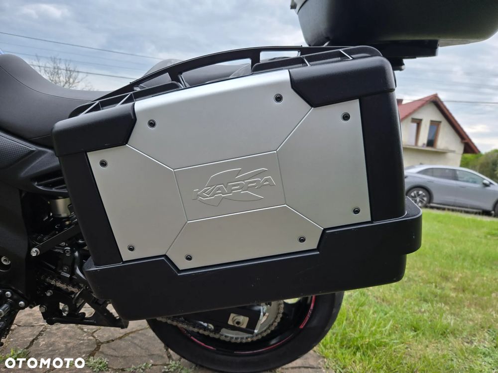 Suzuki V-STROM - 10