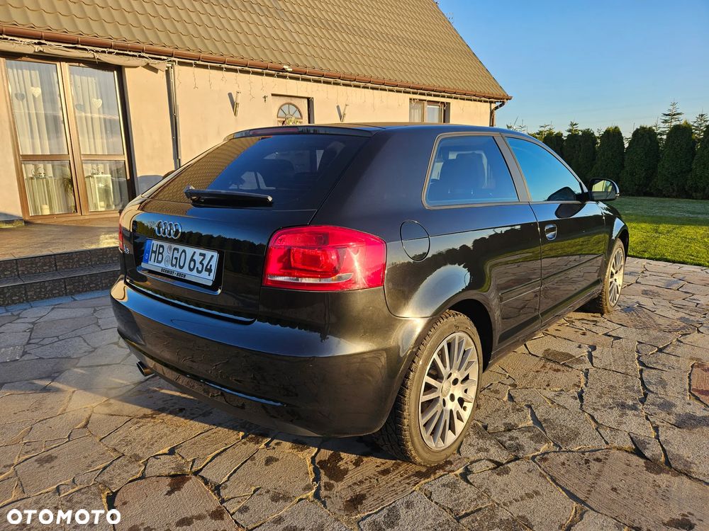 Audi A3 3-drzwiowe 1.6 Ambiente - 6
