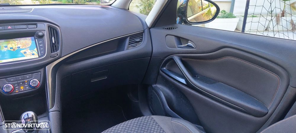 Opel Zafira - 5
