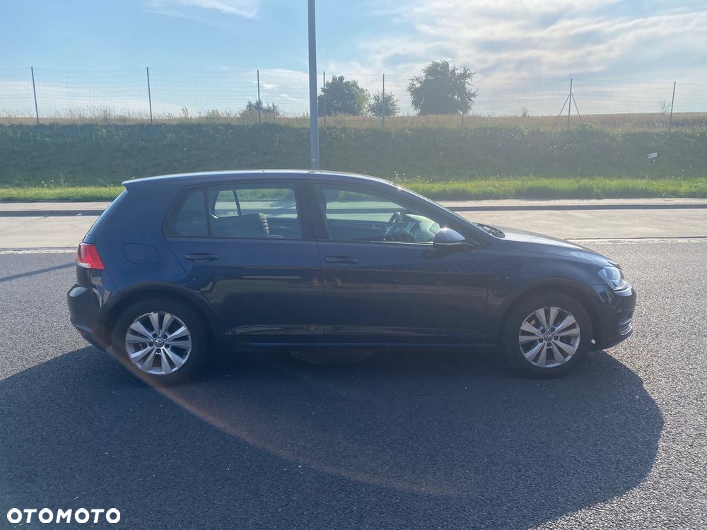 Volkswagen Golf - 4