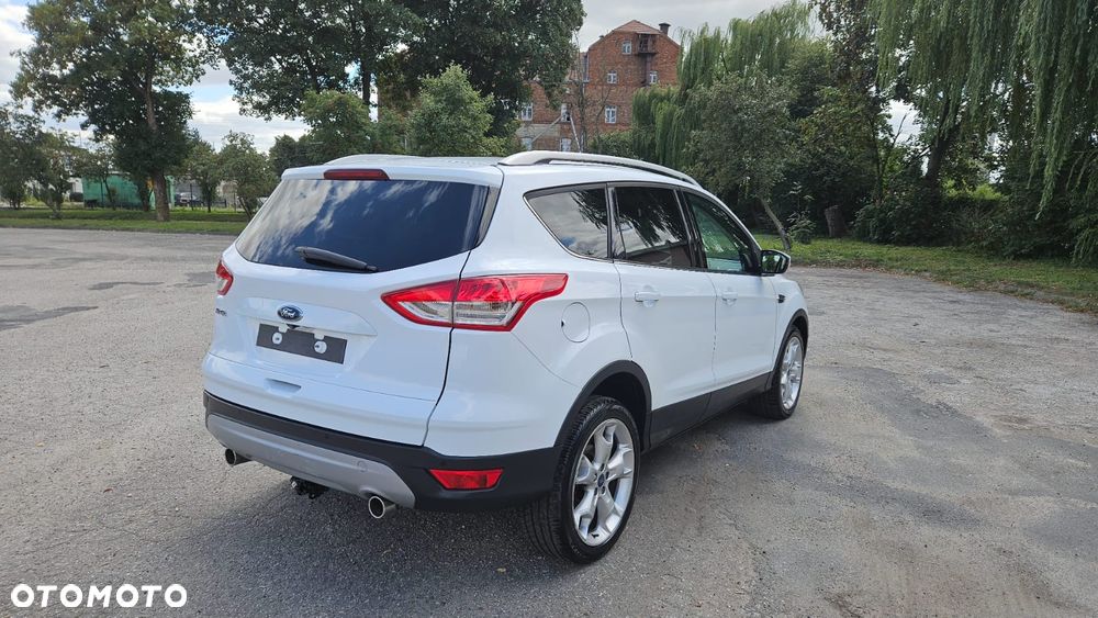 Ford Kuga - 12