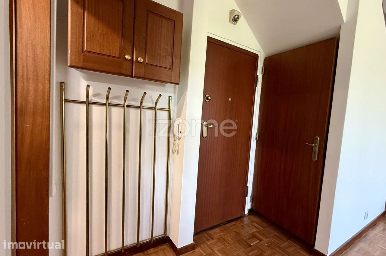 T4 Duplex para Arrendamento com 1 lugar garagem Avenidas Novas - Grande imagem: 4/29