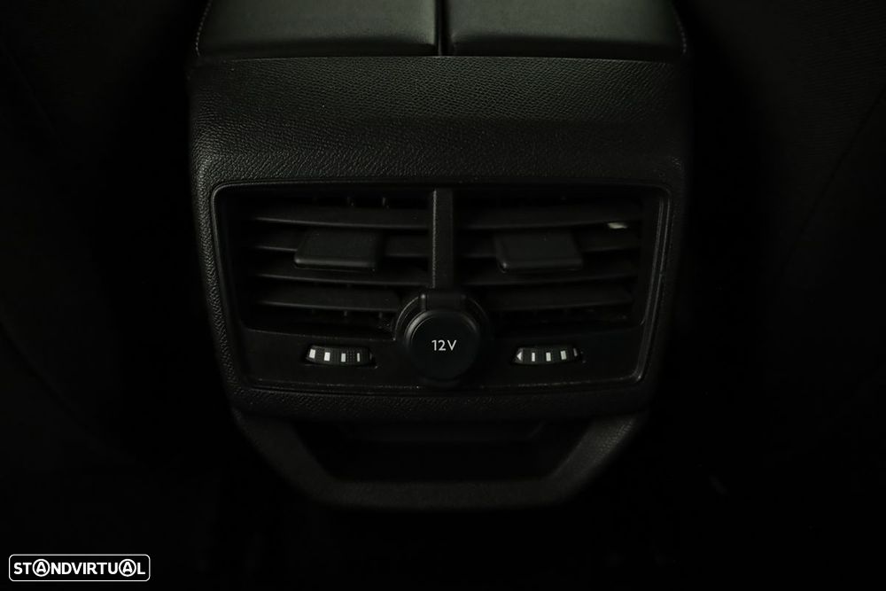 Peugeot 3008 1.2 Hybrid Allure Pack e-DCS6 - 24