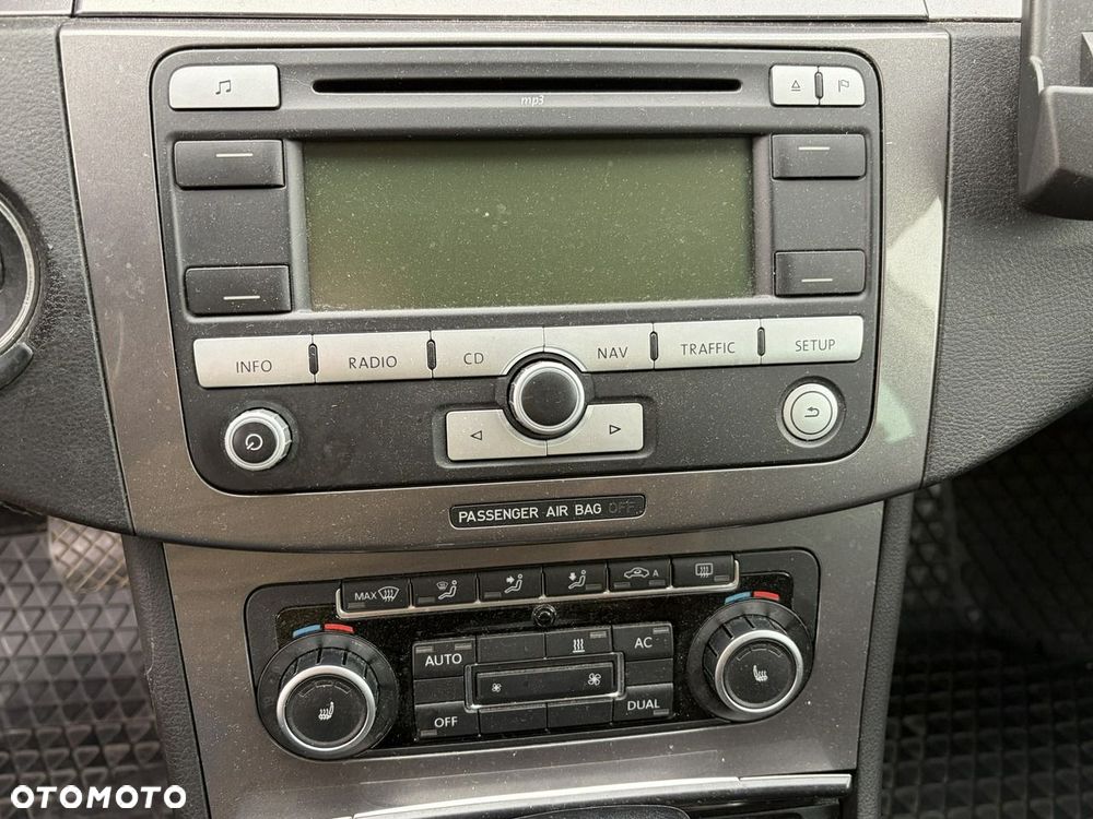 Volkswagen Passat Variant 2.0 TDI Comfortline DSG - 8