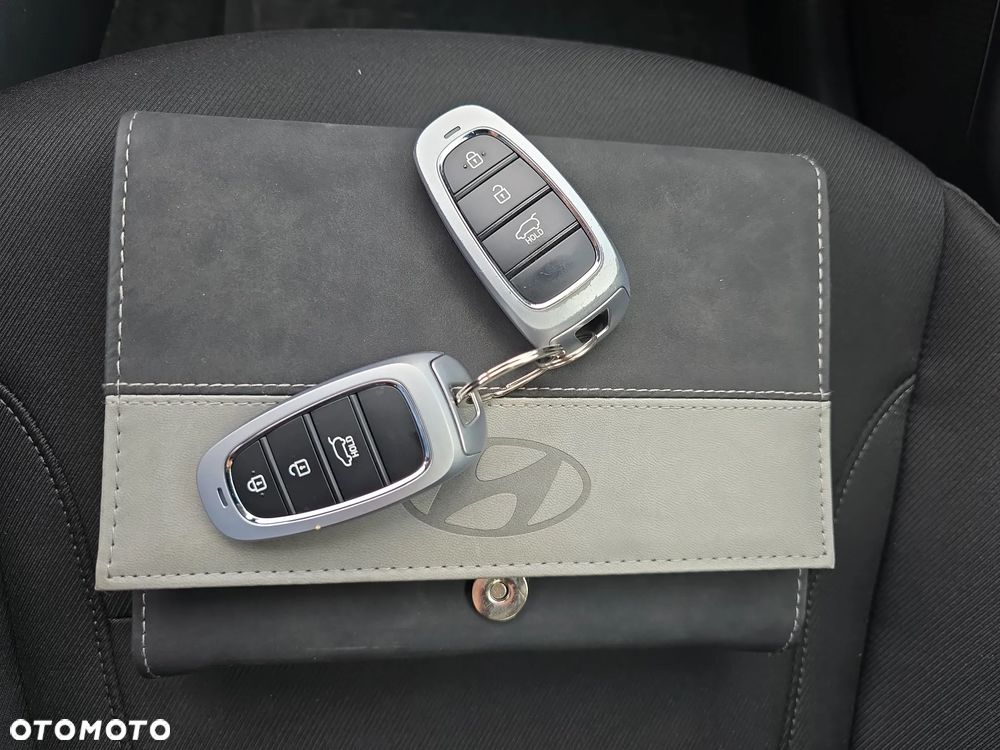 Hyundai Tucson 1.6 T-GDi HEV Executive 4WD - 36
