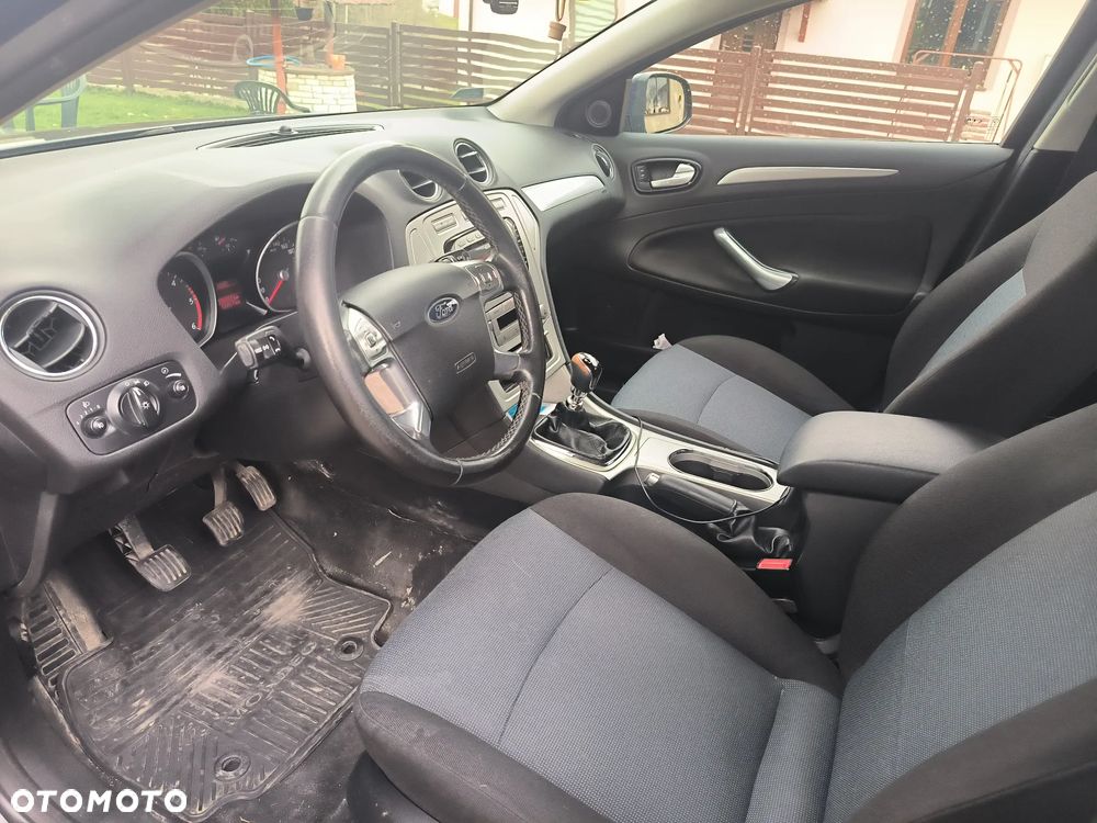 Ford Mondeo 2.0 TDCi Ambiente - 5