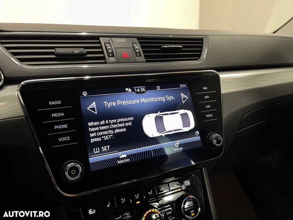 Skoda Superb 2.0 TDI DSG Ambition - 16