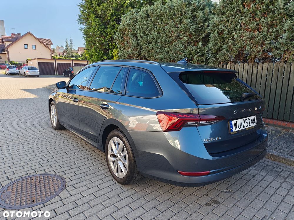 Skoda Octavia 2.0 TDI SCR Ambition DSG - 6