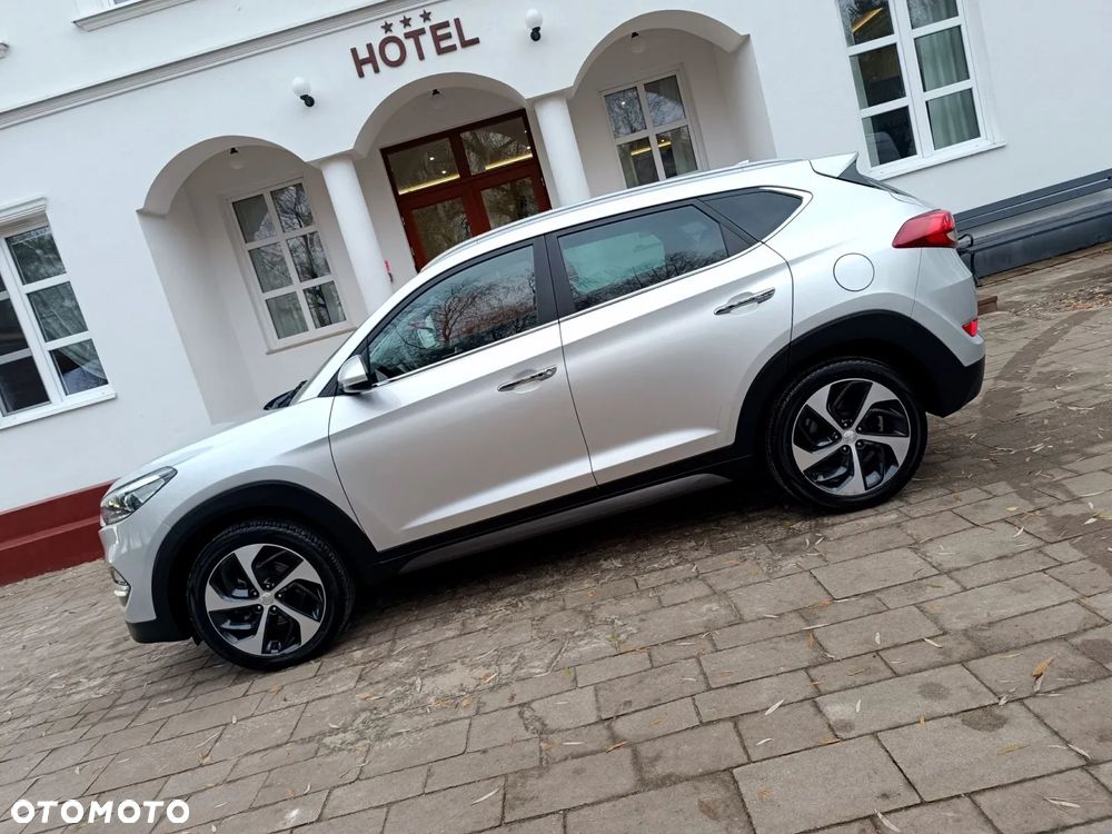 Hyundai Tucson 1.7 CRDI BlueDrive GO 2WD - 20