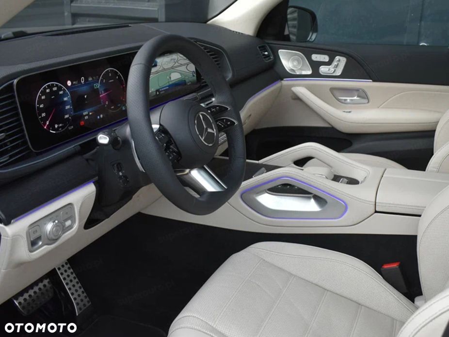 Mercedes-Benz GLS - 9