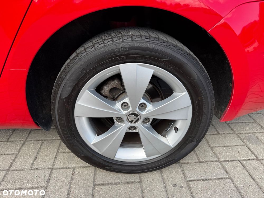 Skoda Octavia 1.6 TDI DSG Ambition - 31