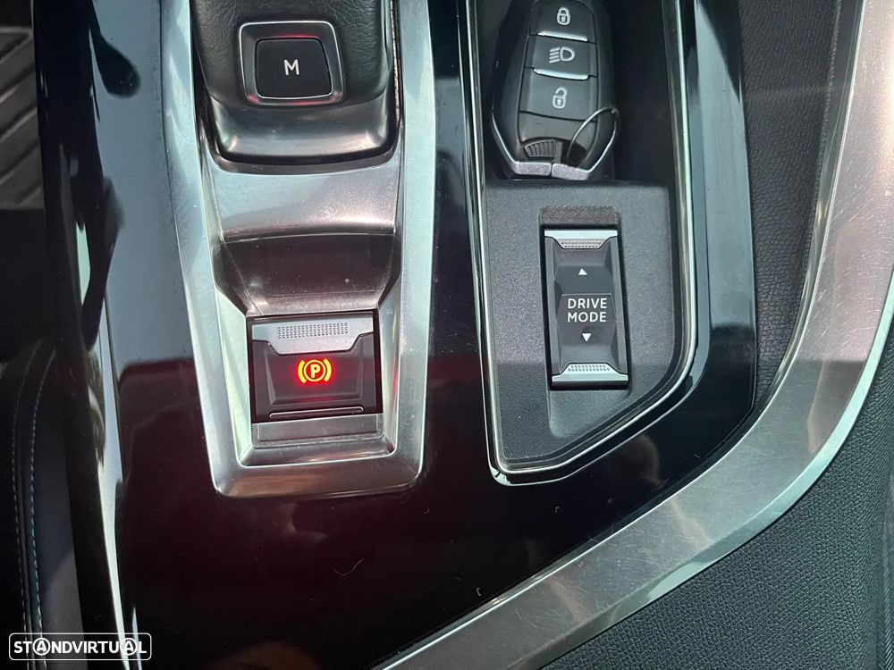 Peugeot 3008 1.5 BlueHDi Allure EAT8 - 27