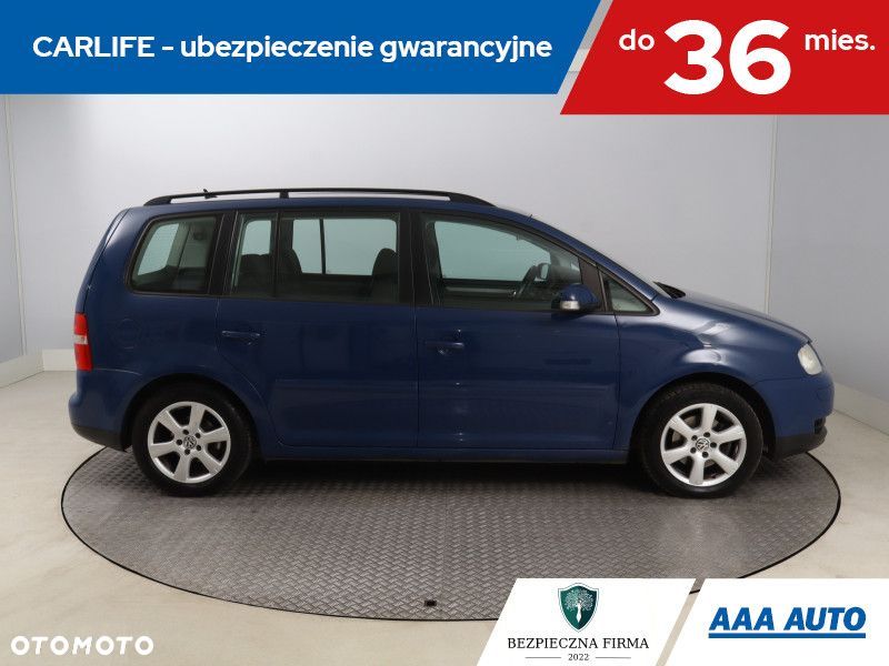 Volkswagen Touran - 8