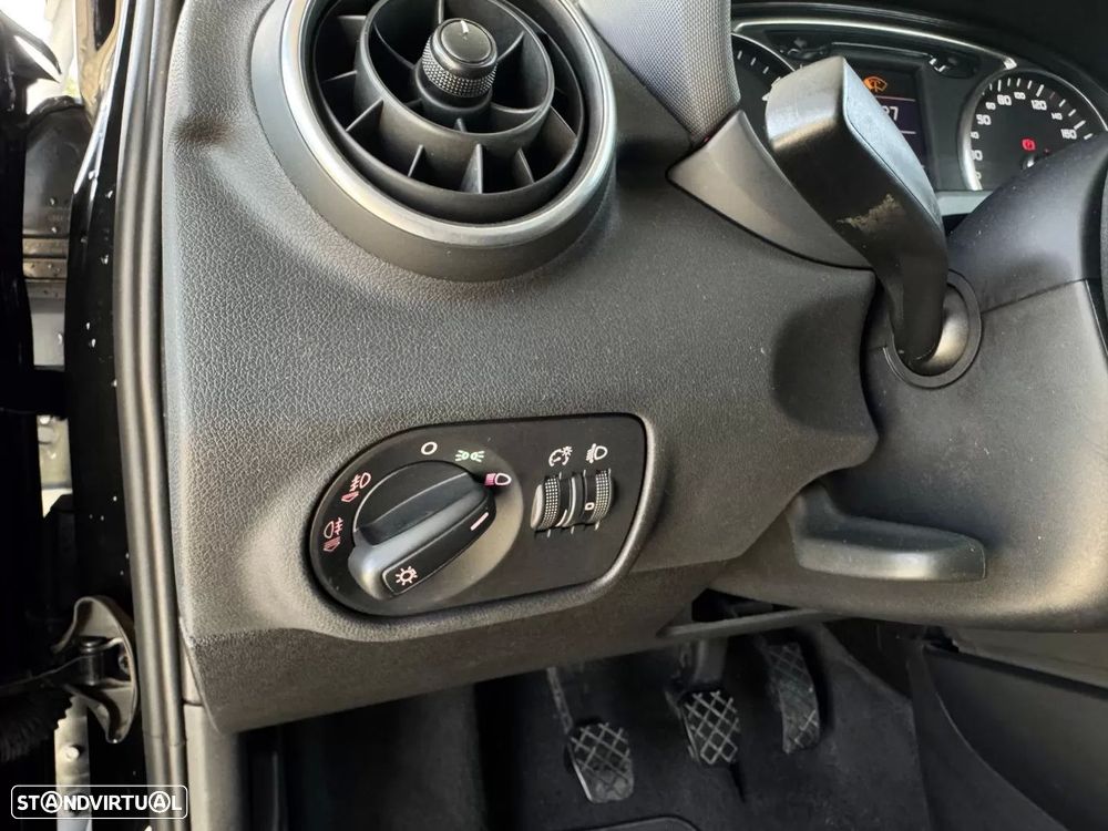 Audi A1 Sportback 1.4 TDI Design - 11