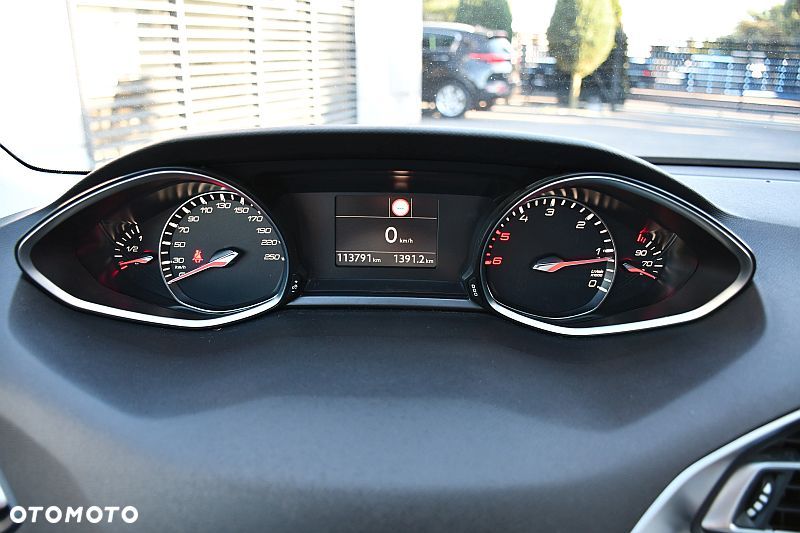 Peugeot 308 BlueHDi FAP 130 Stop & Start Allure - 36