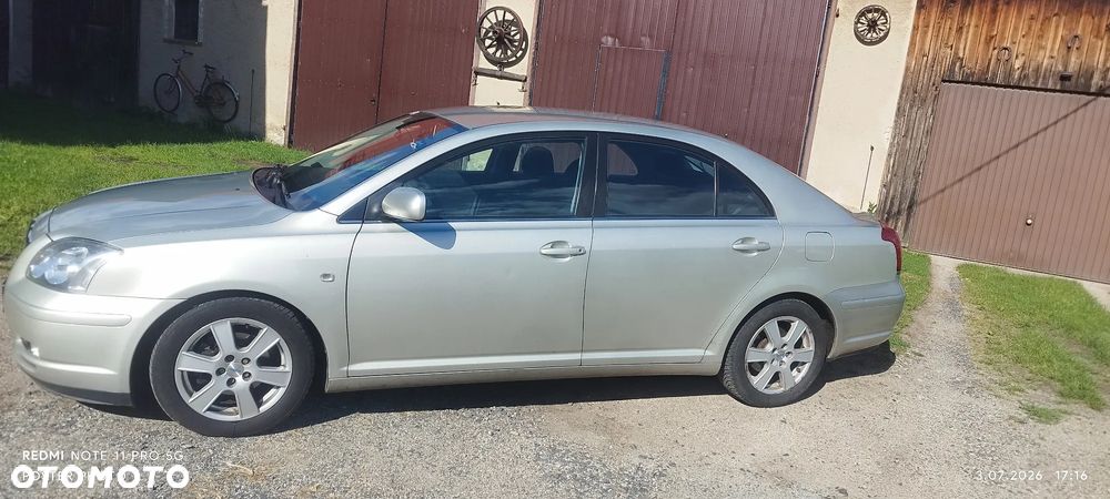 Toyota Avensis 1.8 VVT-i Sol - 2
