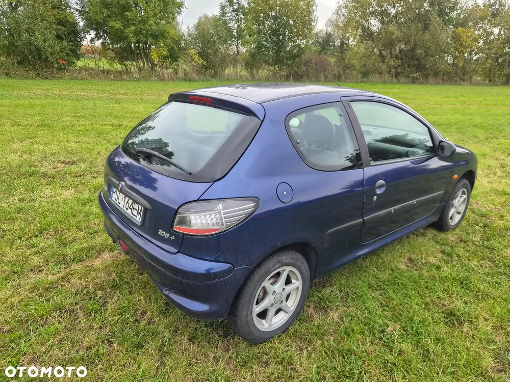Peugeot 206 1999 photo 3
